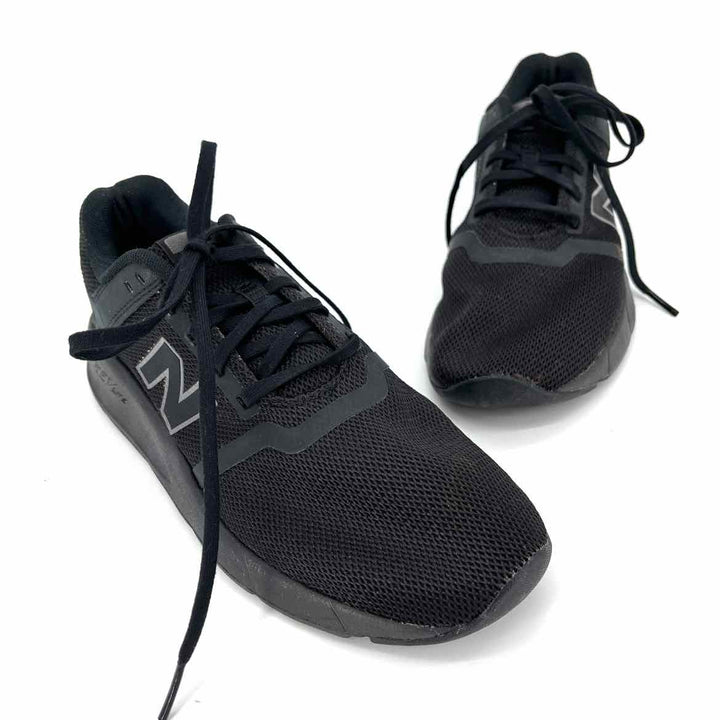 Shoe Size 6 New Balance Black Sneakers