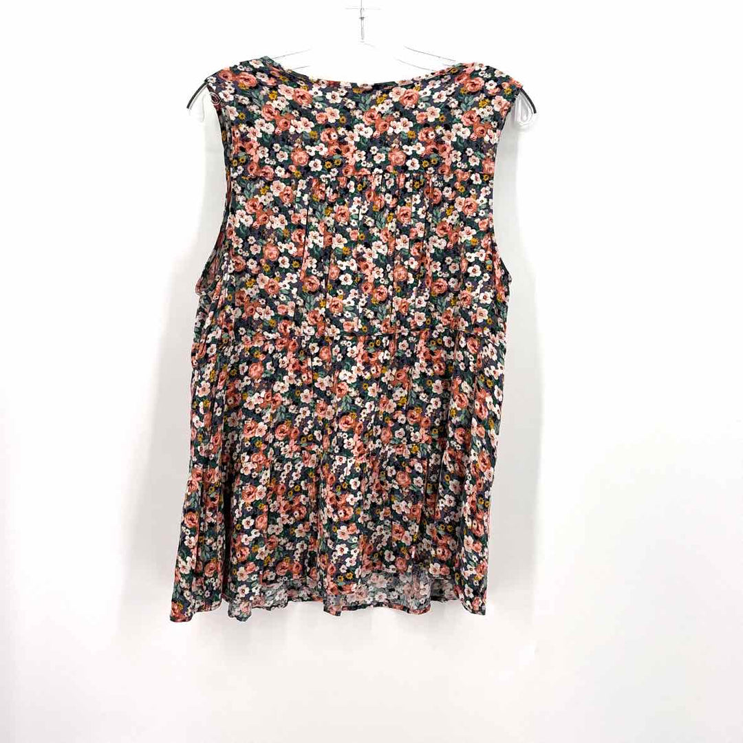 Size 0 Torrid Multi-Color Shirt