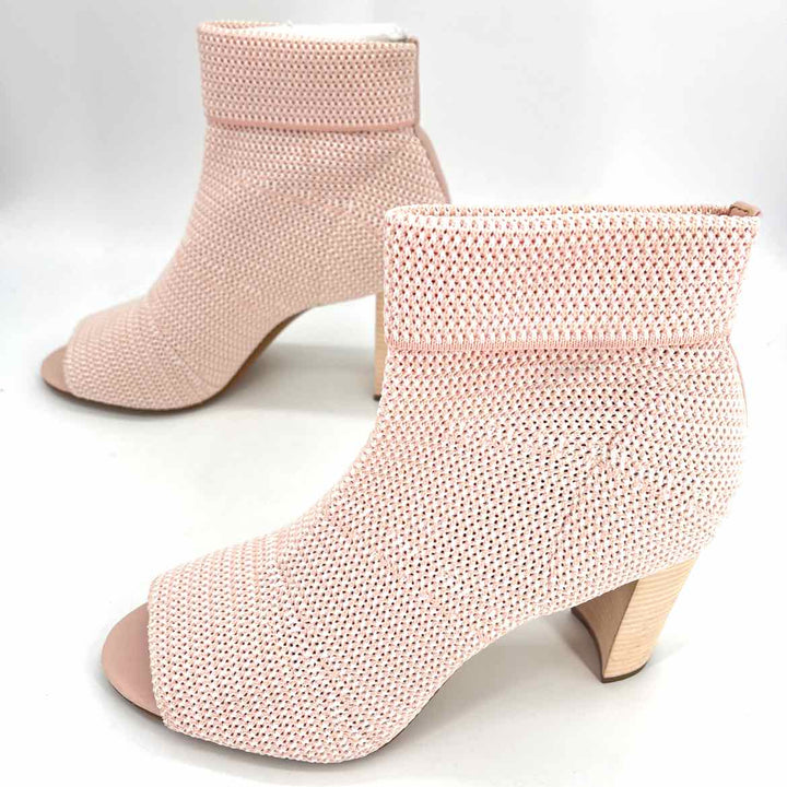 Shoe Size 10 AVEC LES FILLES Pink Sandals