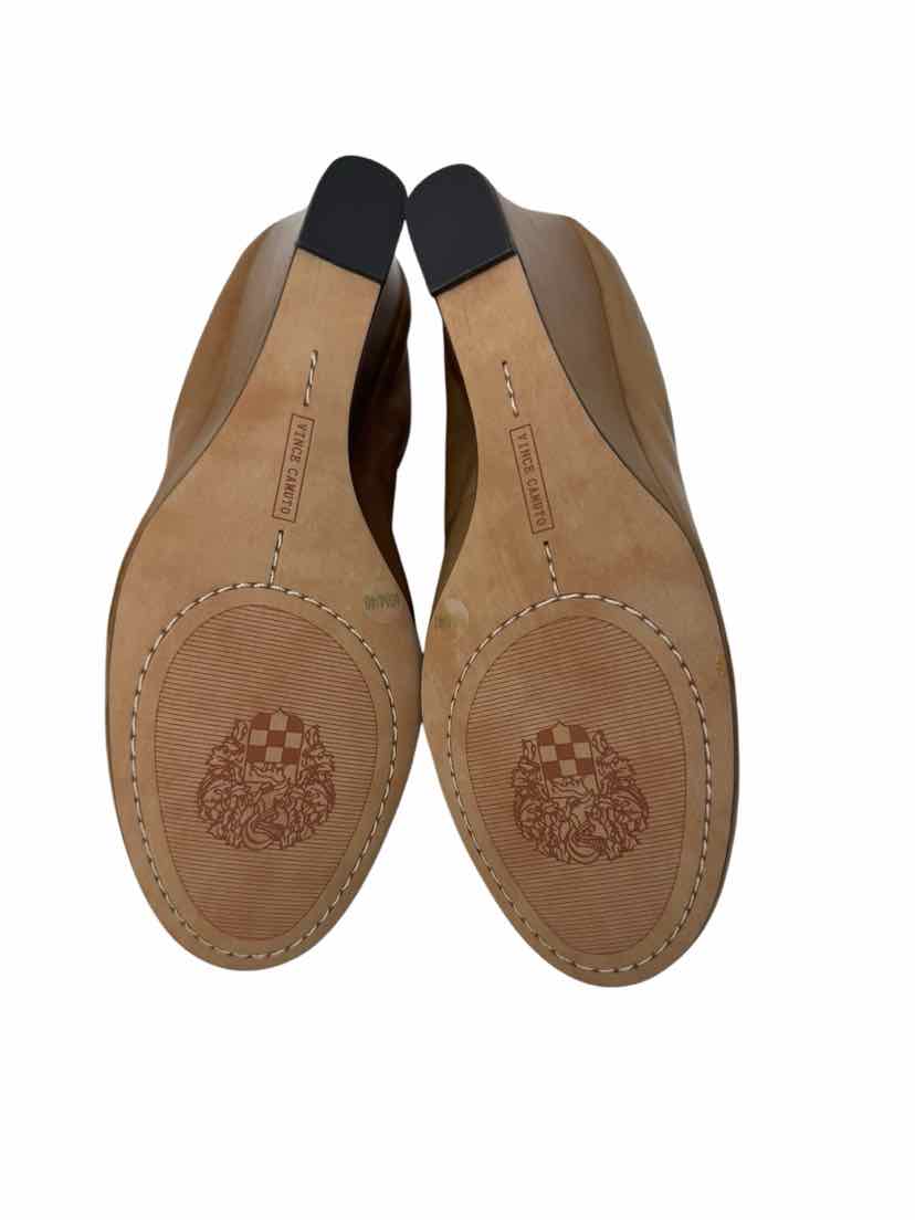 Shoe Size 10 Vince Camuto Tan Leather Pumps