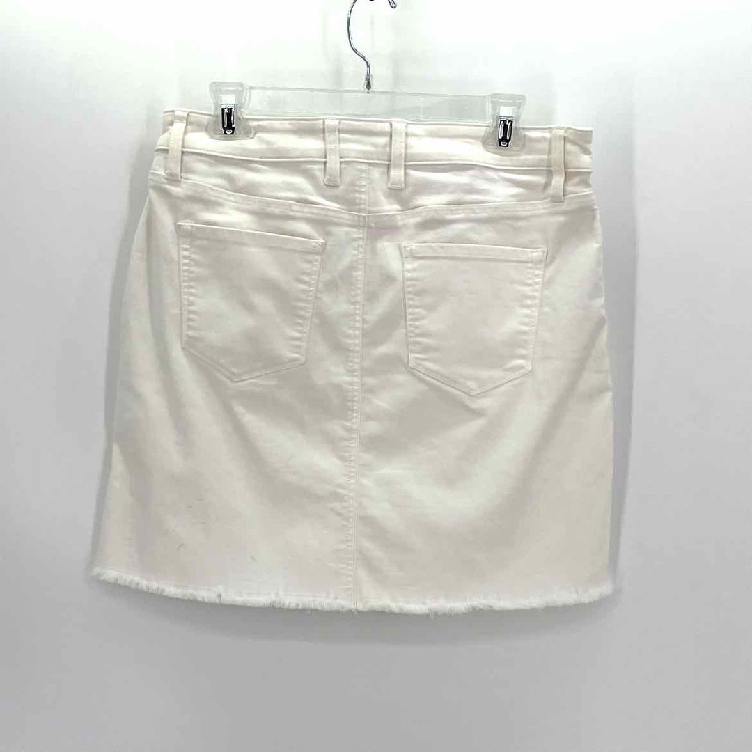 Size 10 TOMMY BAHAMA White Skirt
