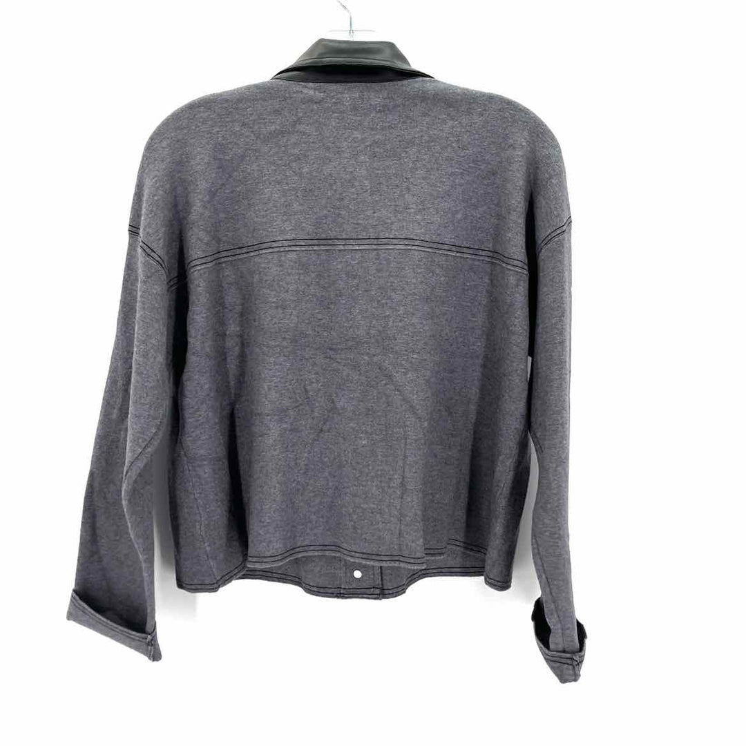 Size M NANETTE LEPORE Gray Shirt