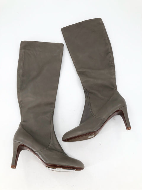 Shoe Size 7.5 ELIE TAHARI Gray Boots