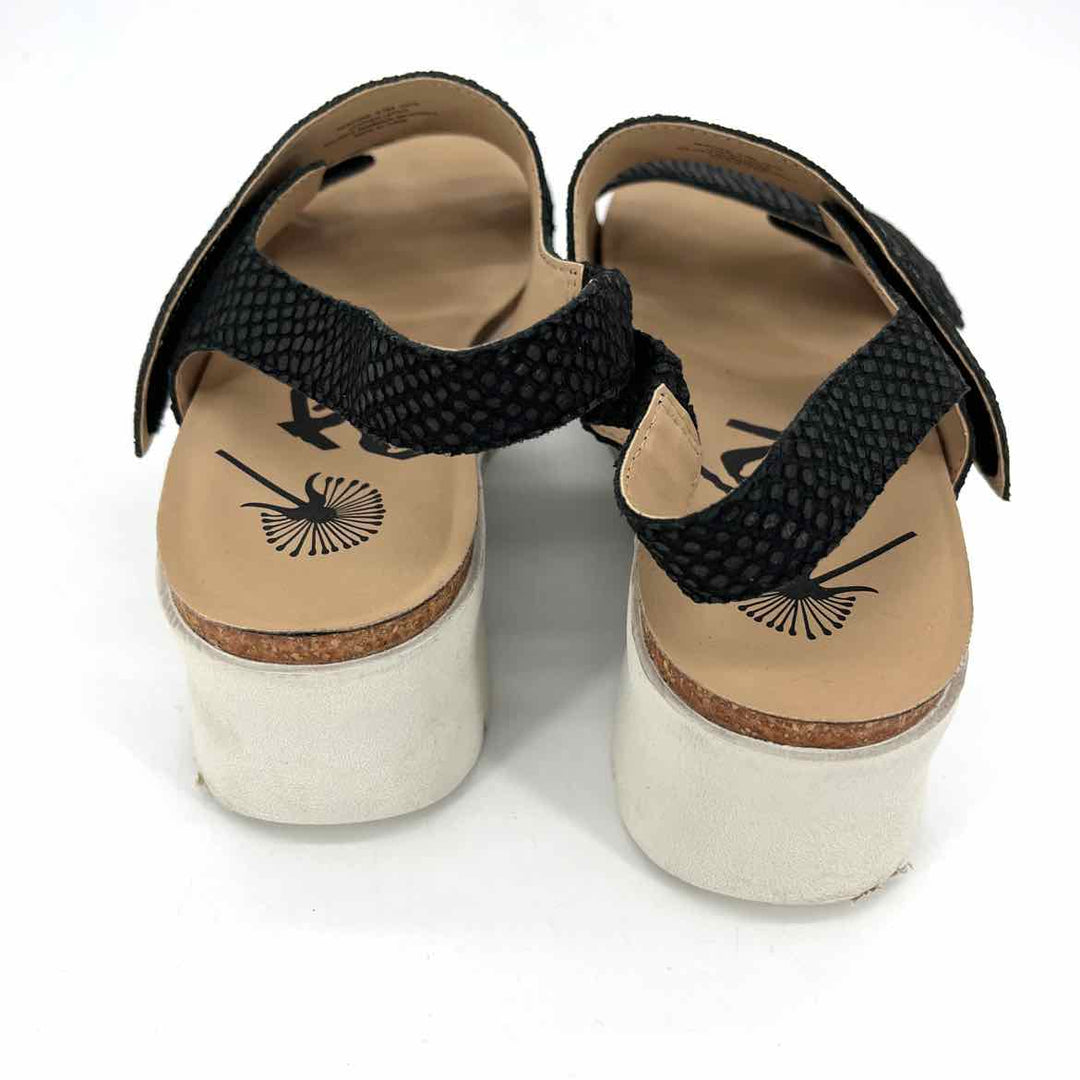 Shoe Size 9.5 OTBT Black Leather Sandals