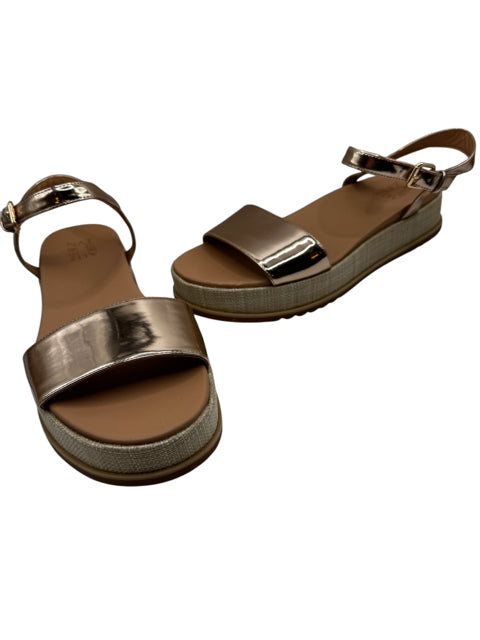 Shoe Size 11 Naturalizer Rose Gold Sandals