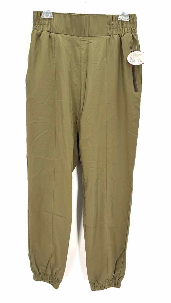 Size M ADRIENNE VITTADINI Olive Nylon Pants