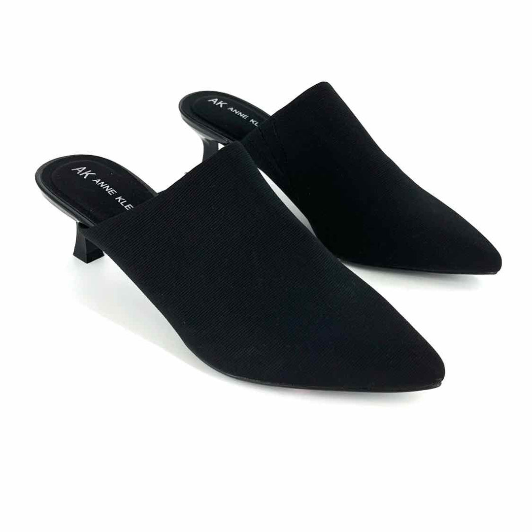 Shoe Size 7.5 Anne Klein Black Pumps