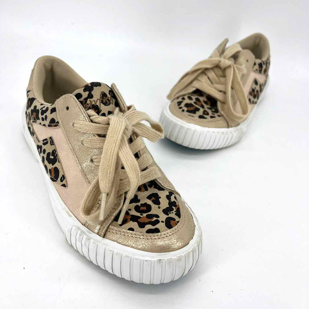 Shoe Size 6 BLOWFISH Tan Sneakers