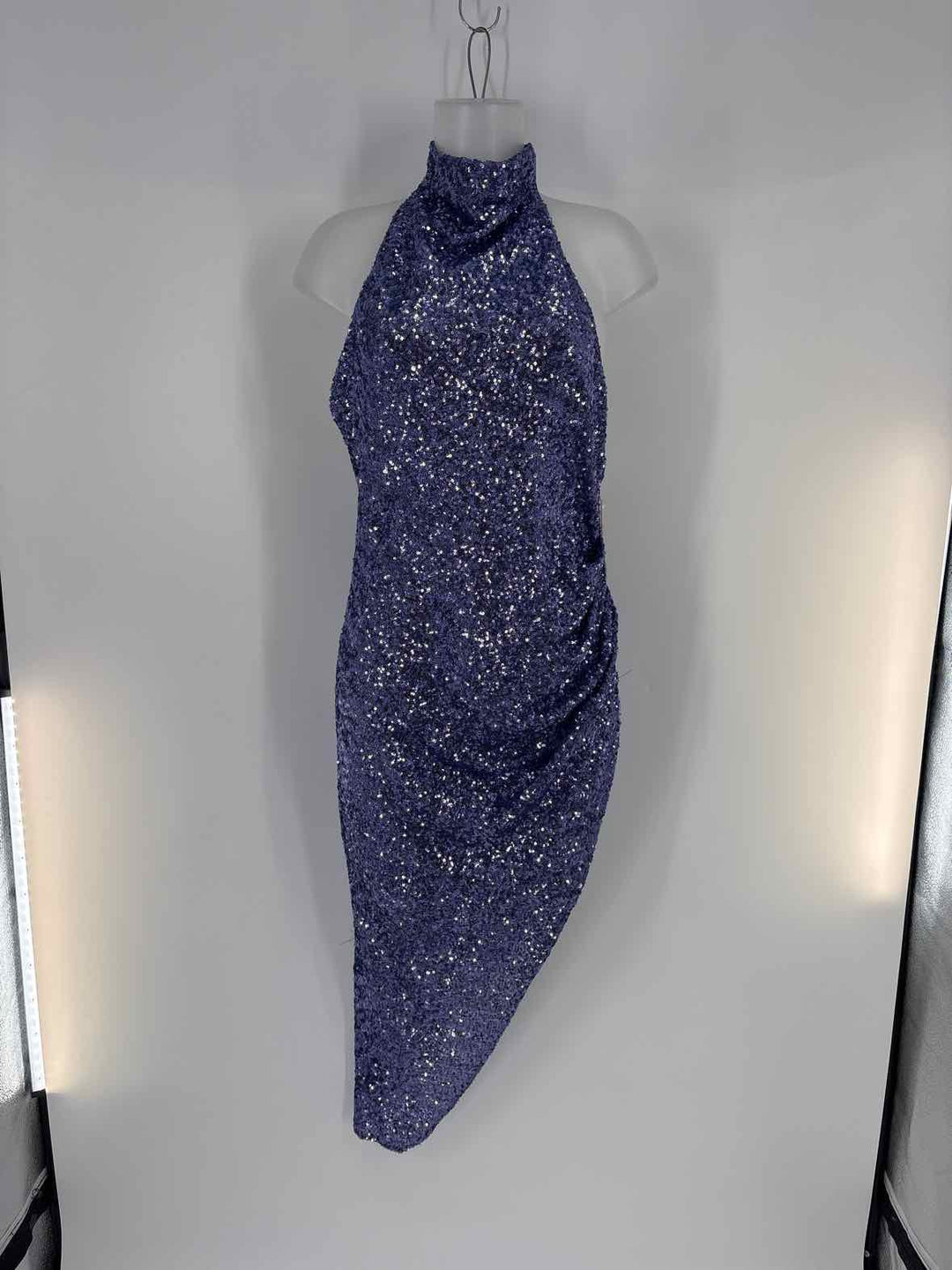 Size M AMANDA UPRICHARD Purple PROM