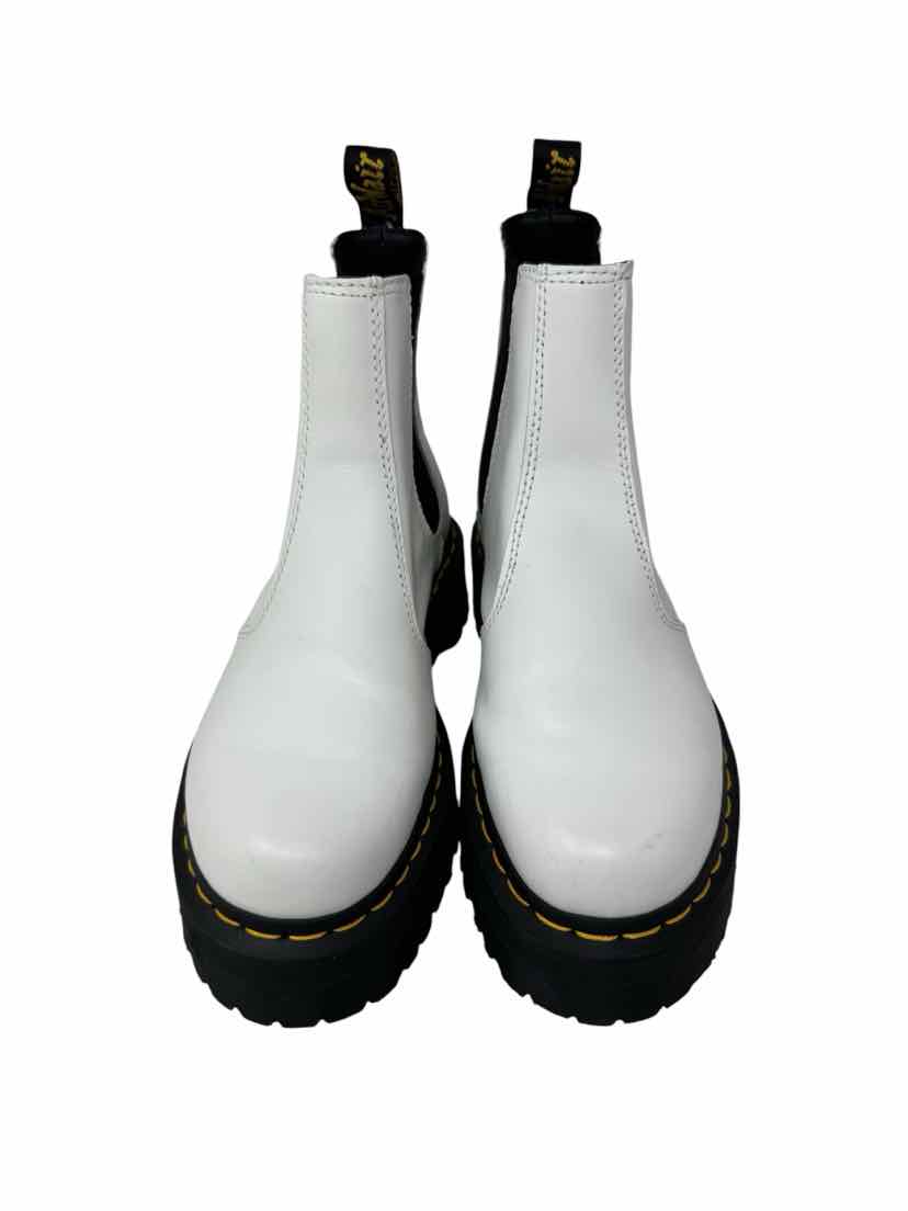 Shoe Size 7 DOC MARTENS White Leather Boots