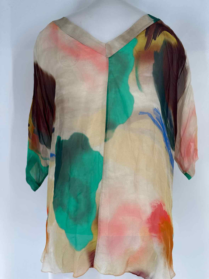 Size M Multi-Color Shirt