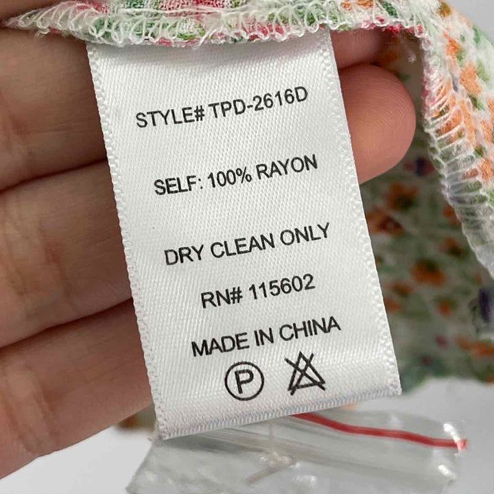 Size M Multi-Color Shirt