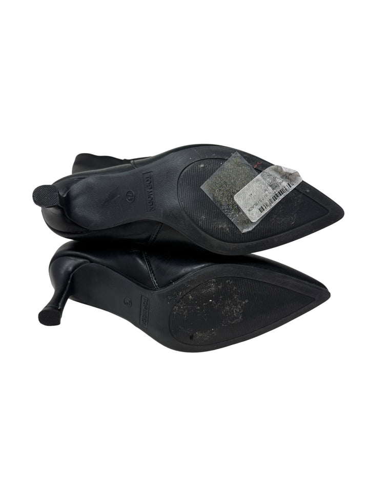 Shoe Size 7.5 Black Boots