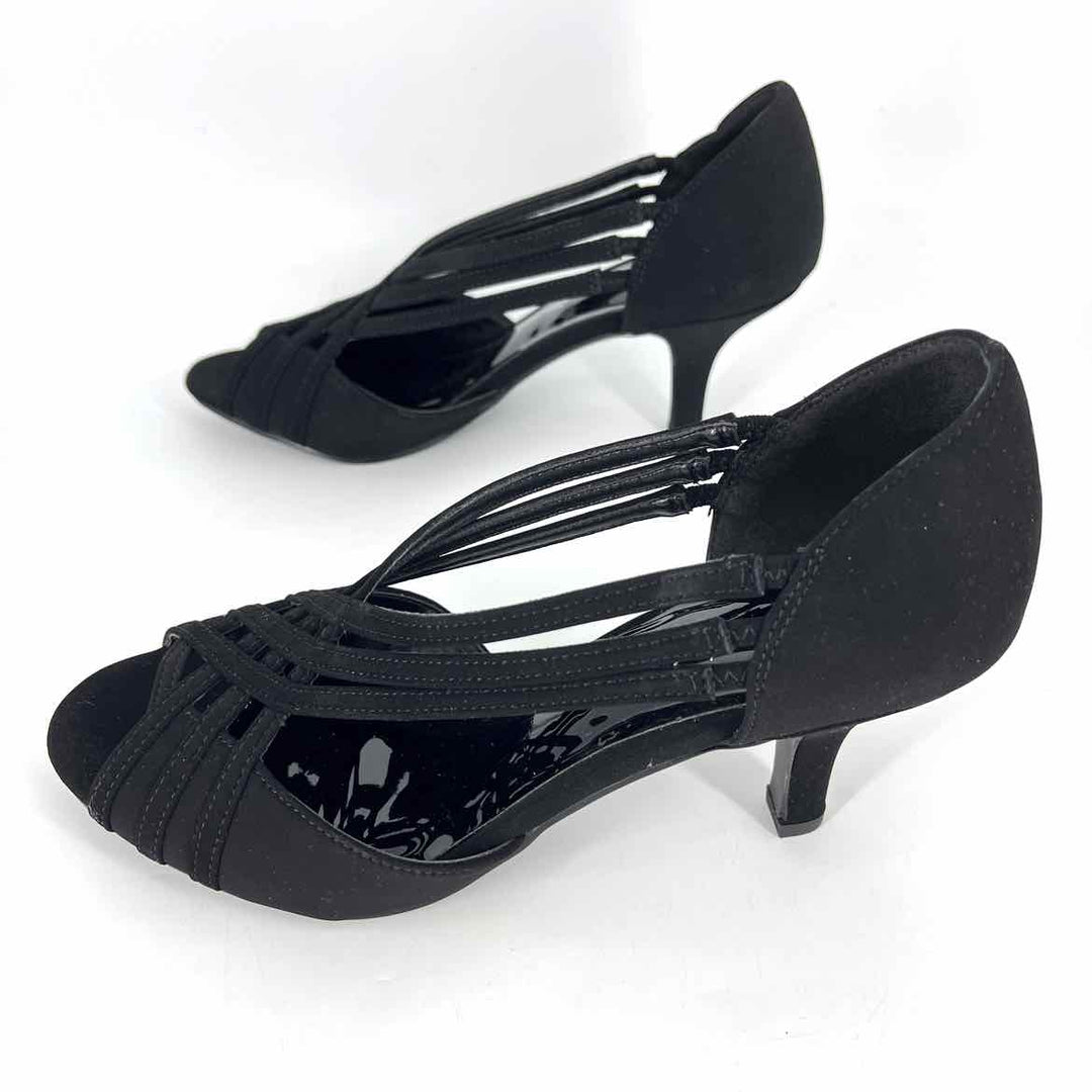 Shoe Size 9 Black Pumps