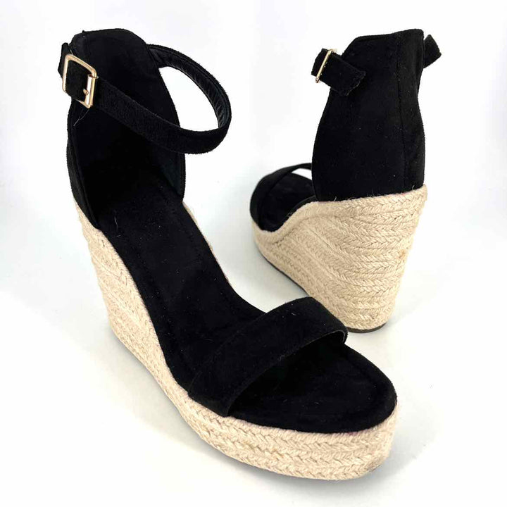 Shoe Size 39 Black Sandals