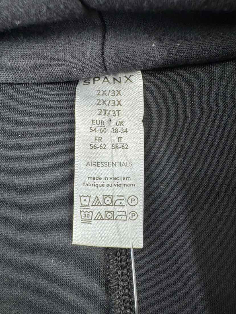 Size 2X SPANX Black Sweater