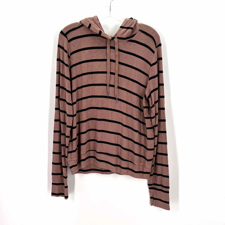 Size XL EVEREVE Multi-Color Knit Dress