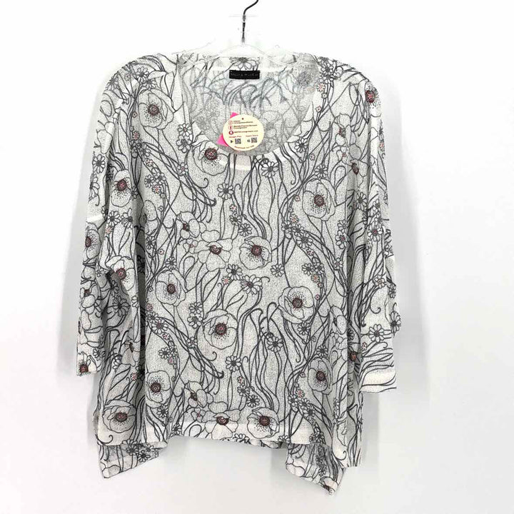 Size One Size NALLY & MILLIE White Sweater