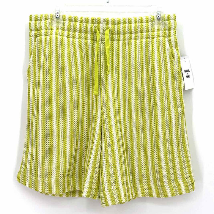 Size M Multi-Color Knit Shorts