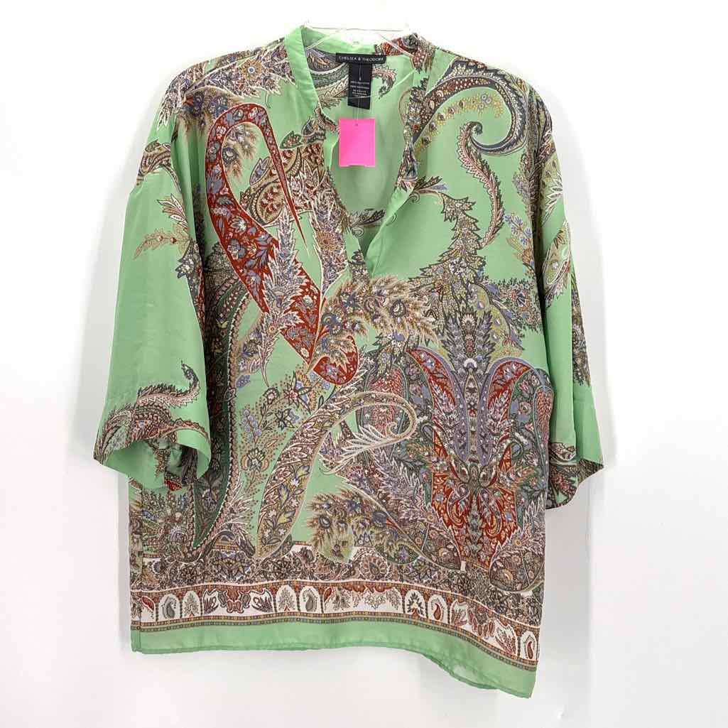 Size S CHELSEA & THEODORE Green Shirt