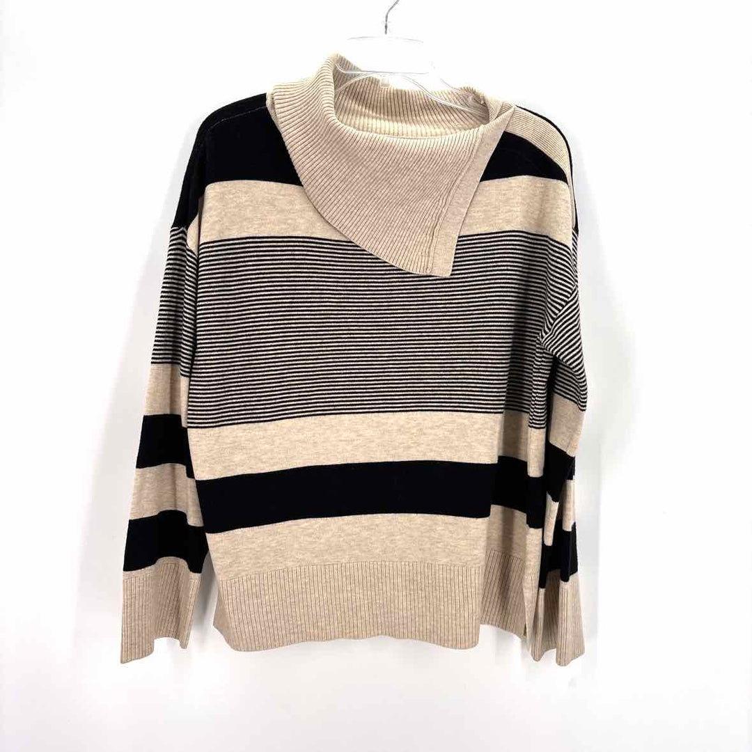 Size L LIZ CLAIBORNE Tan Sweater