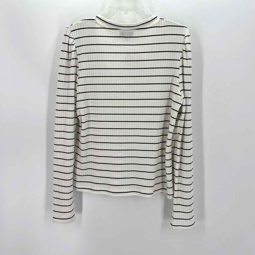 Size XL EVEREVE White Knit Shirt