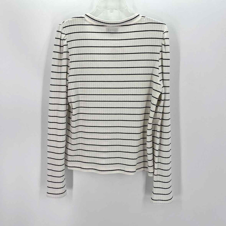 Size XL EVEREVE White Knit Shirt