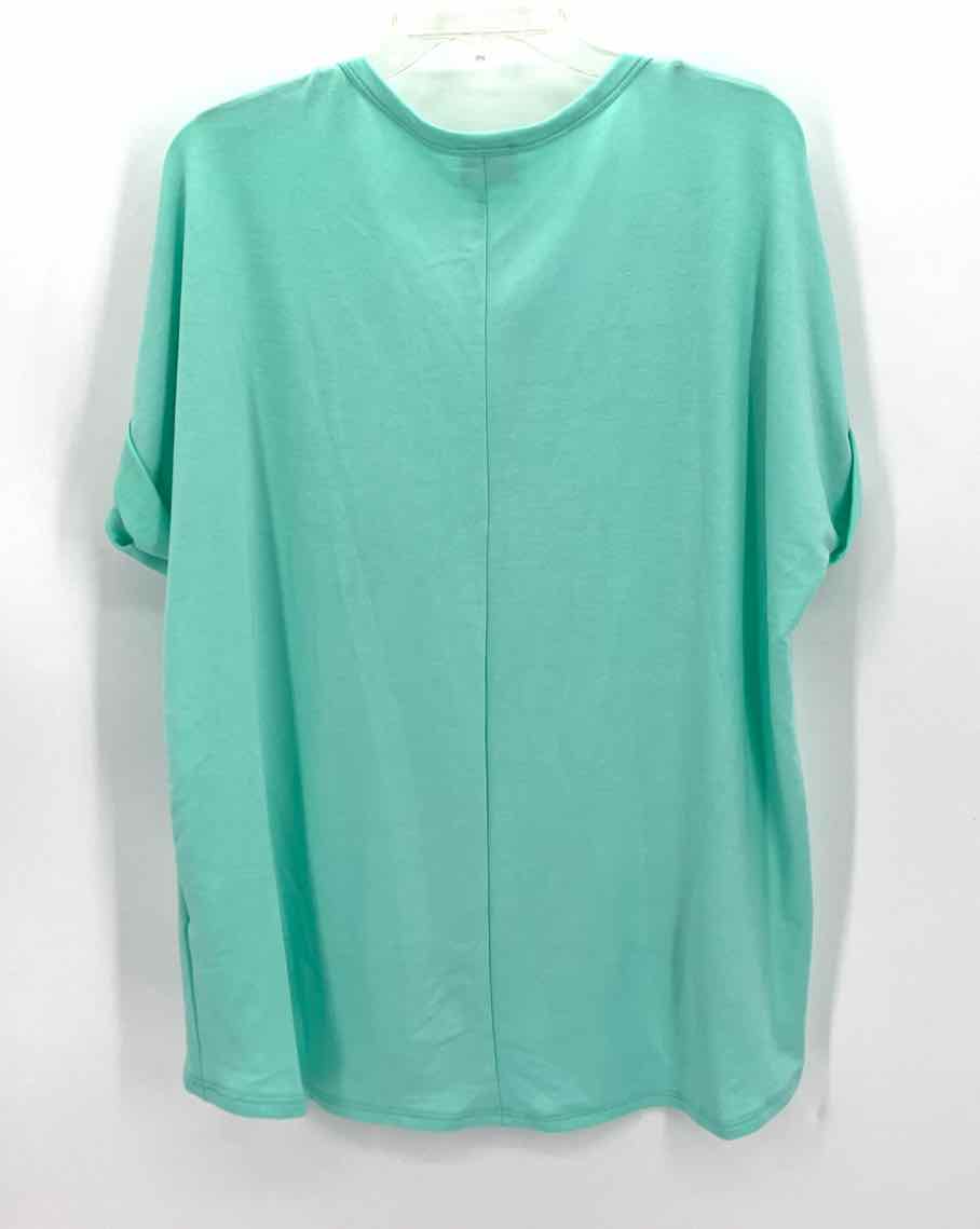 Size L PEACH LOVE Green Shirt