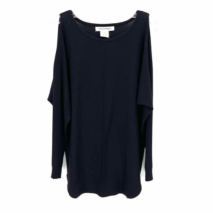 Size L Black Sweater