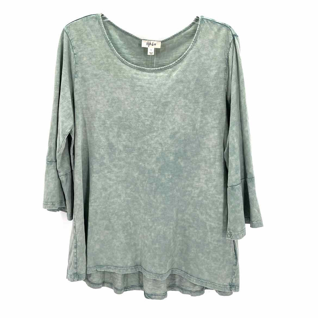 Size L Style & Co Sage Knit Shirt