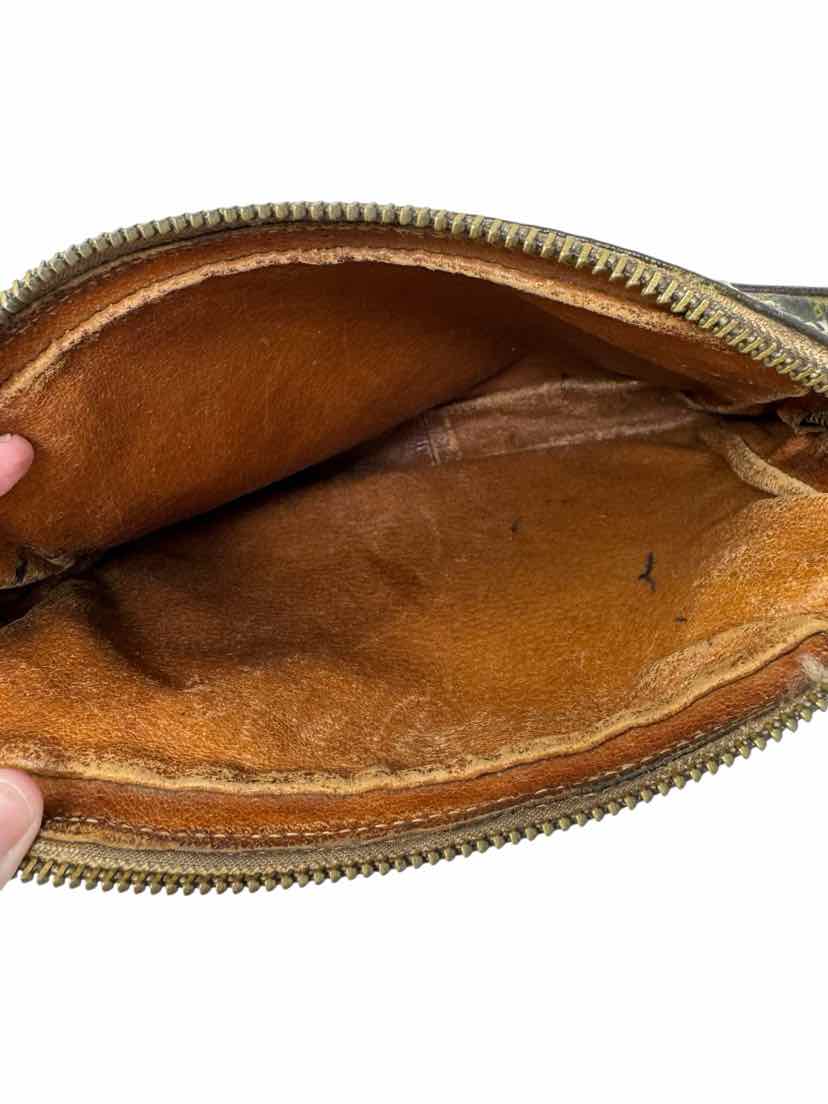 Louis Vuitton Luxury - Purse