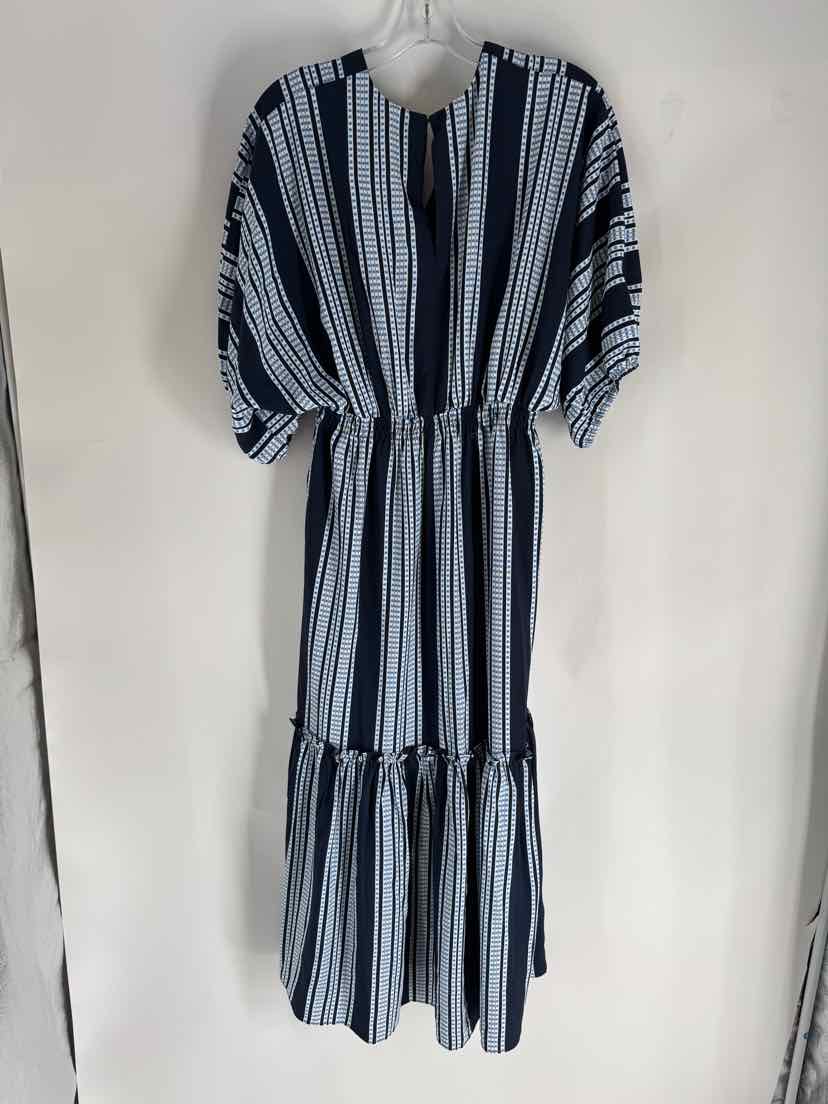 Size 8 TAYLOR Navy Print Dress