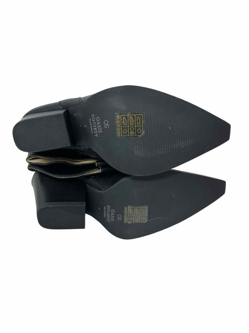 Shoe Size 7 Black Boots