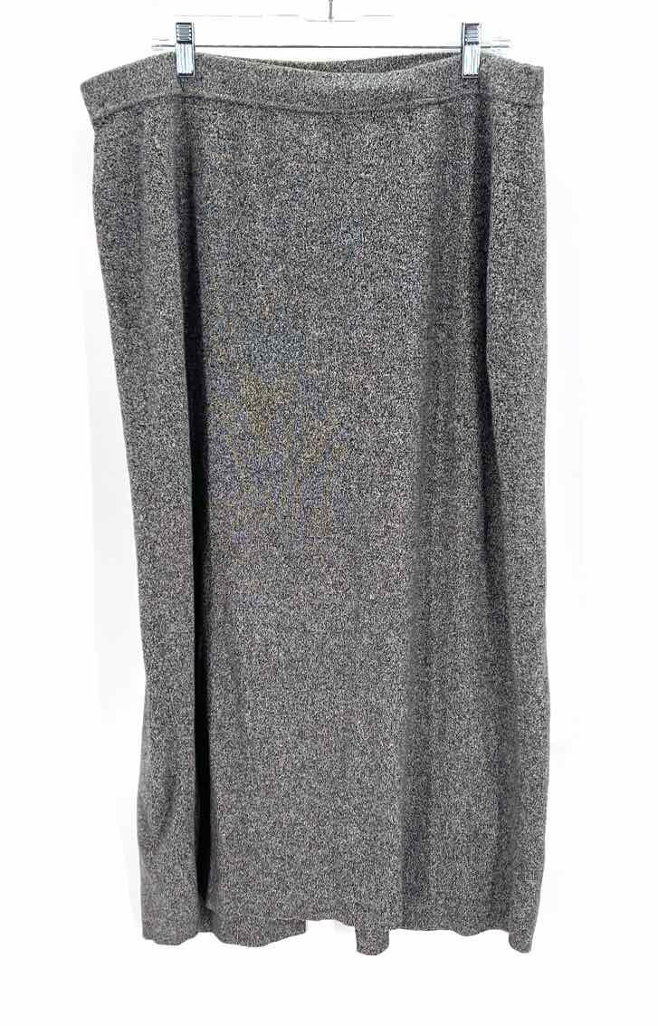 Size 2X Gray Skirt