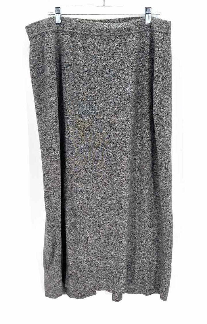 Size 2X Gray Skirt