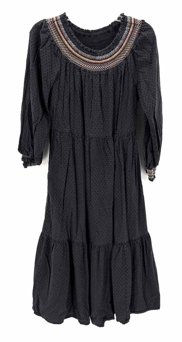 Size M UNIVERSAL THREAD Charcoal Dress
