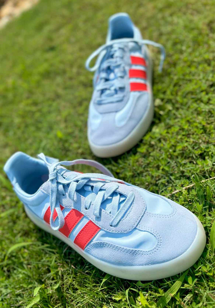 Shoe Size 7.5 Adidas Blue Sneakers