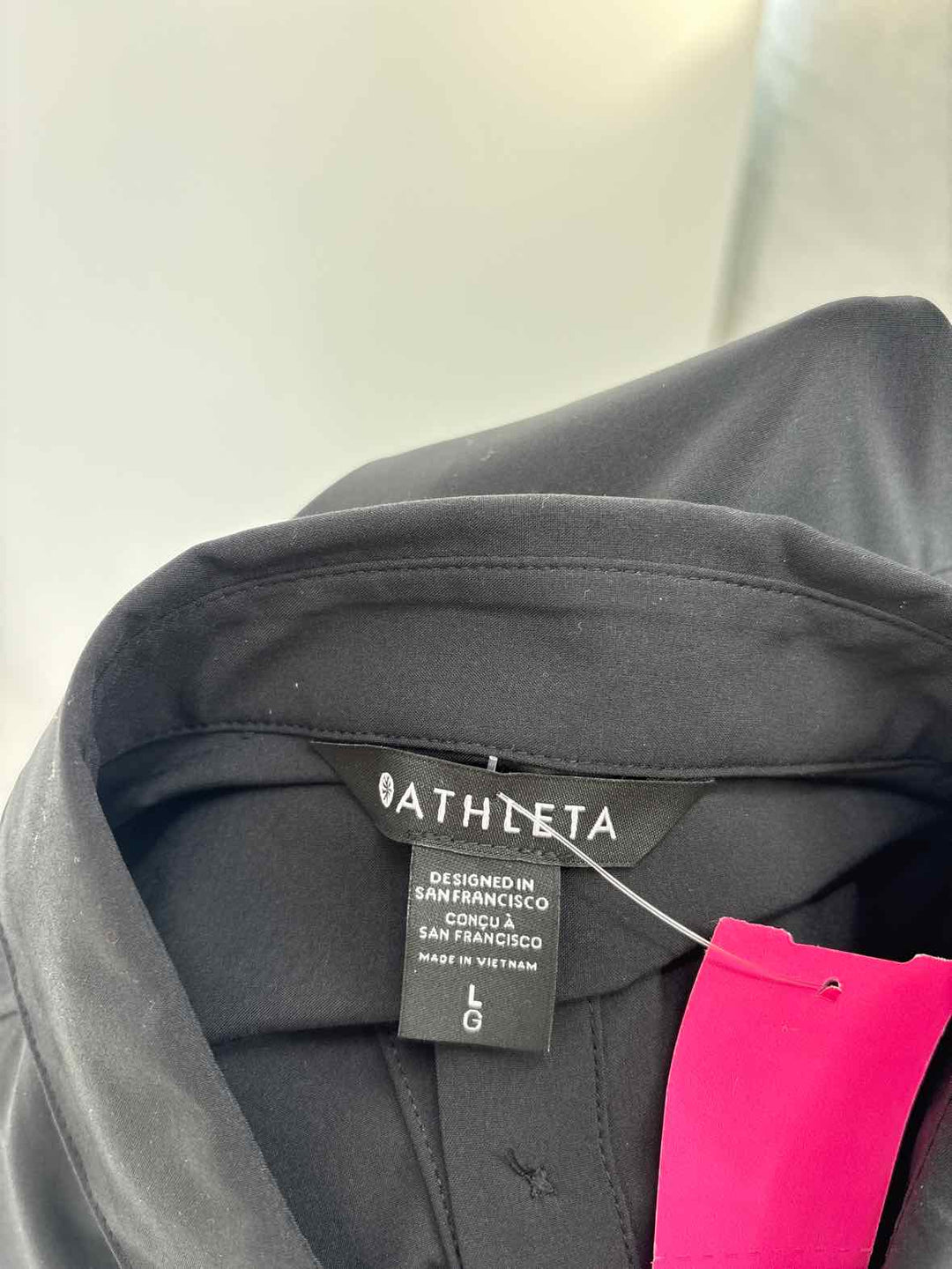 Size L Athleta Black Shirt