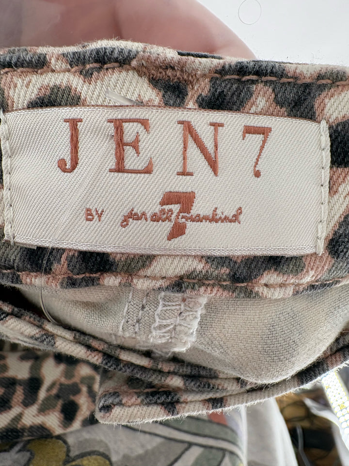 Size 8 SEVEN OF ALL MANKIND Tan Skirt