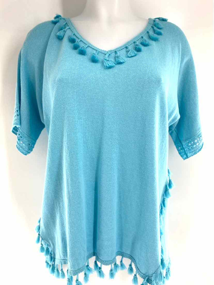 Size M Chico's Teal Shirt