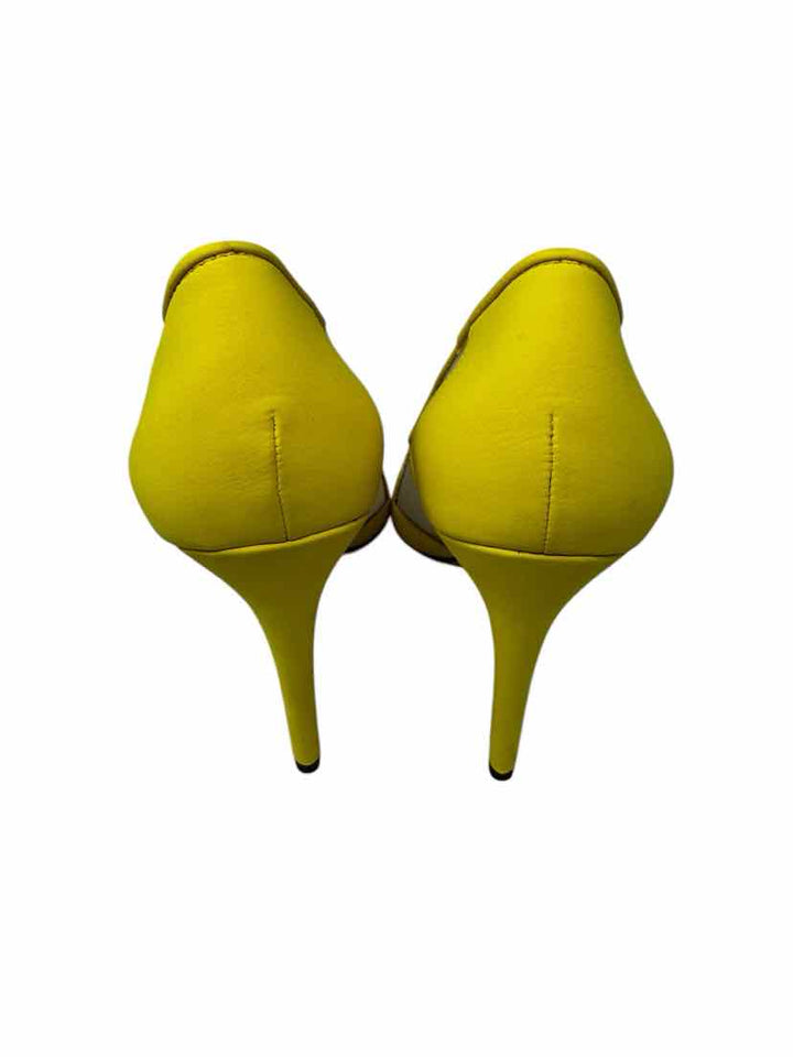 Shoe Size 8.5 Jessica Simpson Yellow Pumps