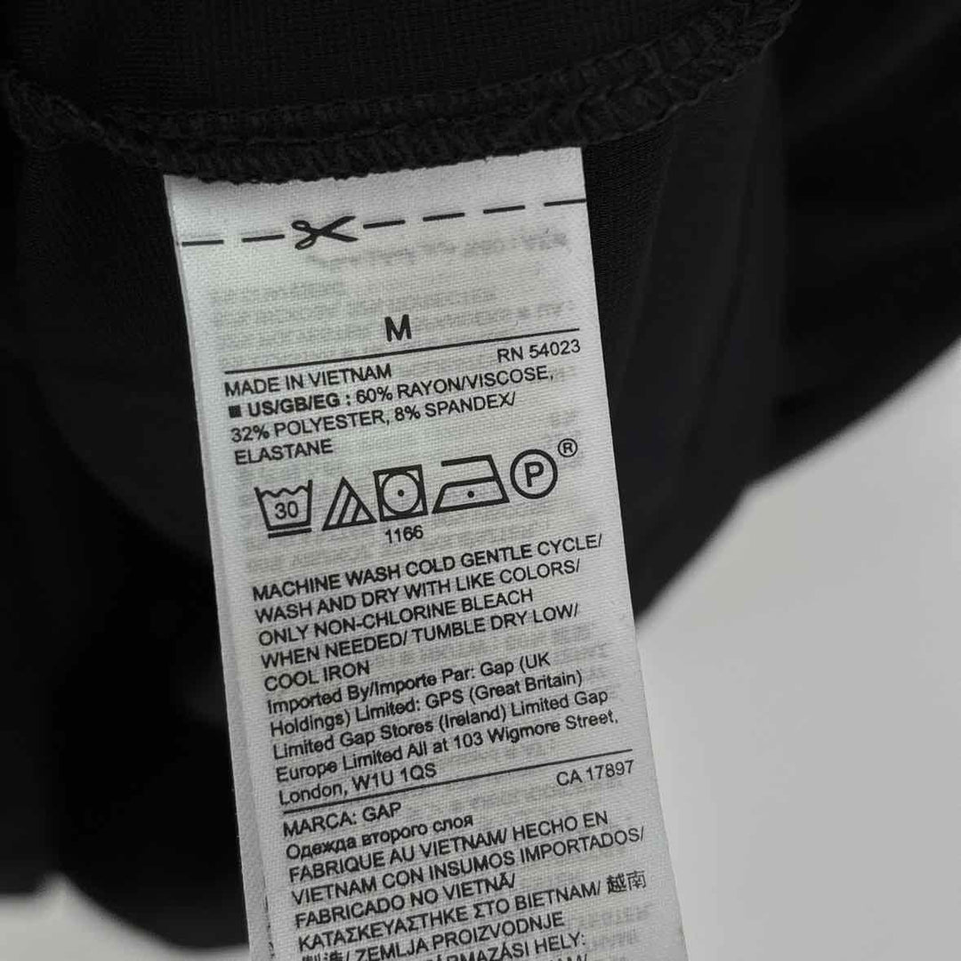 Size M GAP Black Dress