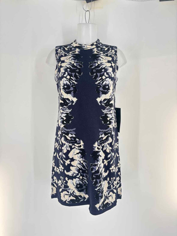 Size M TUCKERNUCK Navy Print Dress