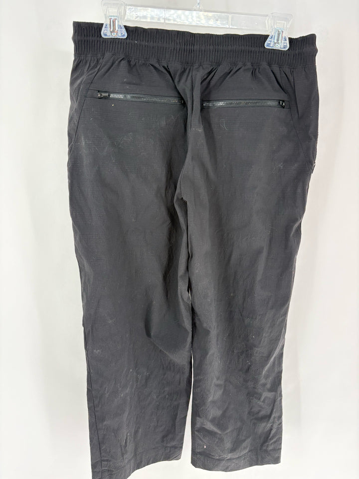 Size 12 Athleta Black Capri