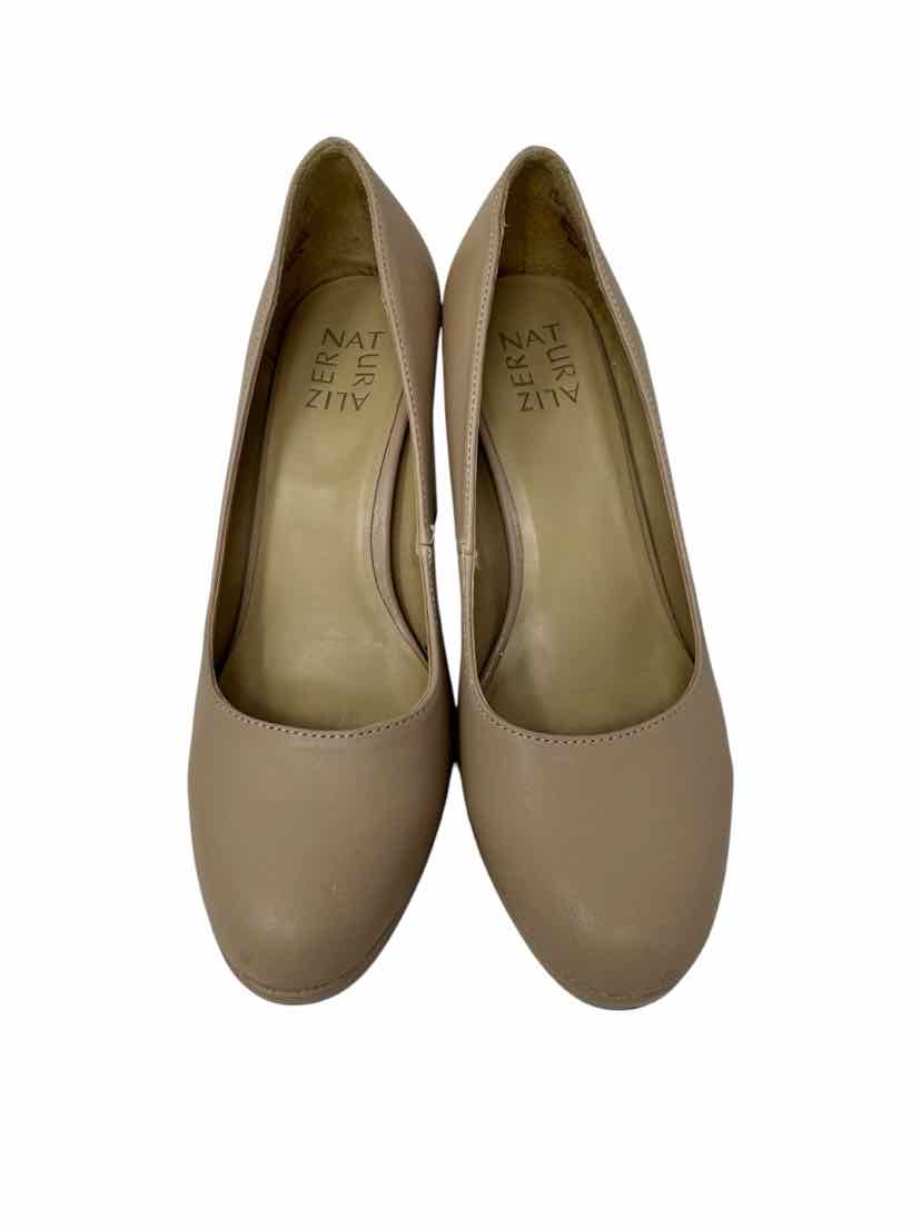 Shoe Size 7.5 Naturalizer Beige Heels