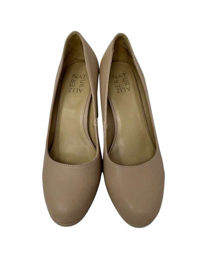 Shoe Size 7.5 Naturalizer Beige Heels