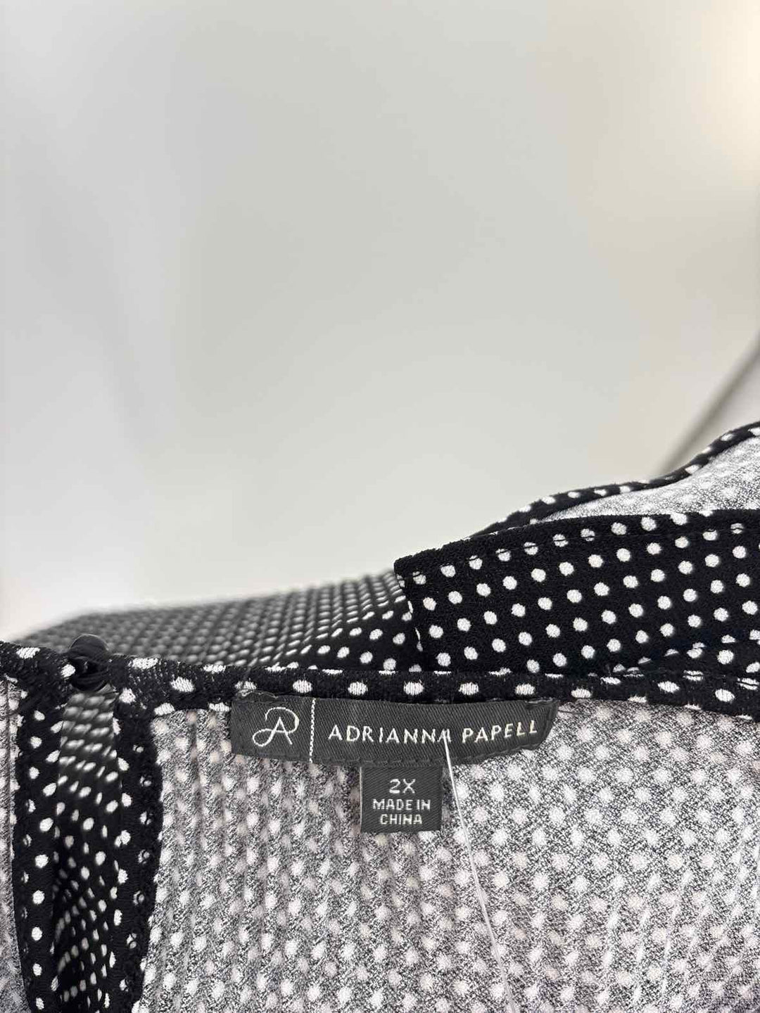 Size 2X Adrianna Papell Black Shirt