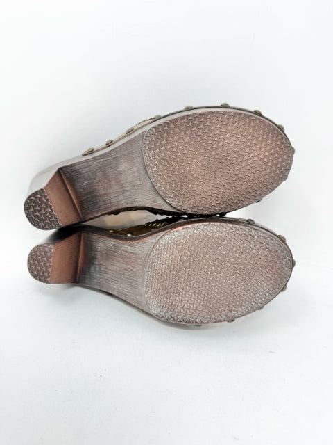 Shoe Size 8 Brown Pumps