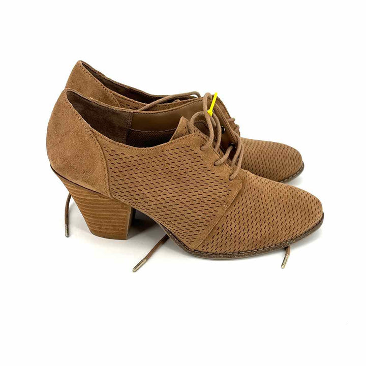 Shoe Size 7.5 dr scholls Tan Heels