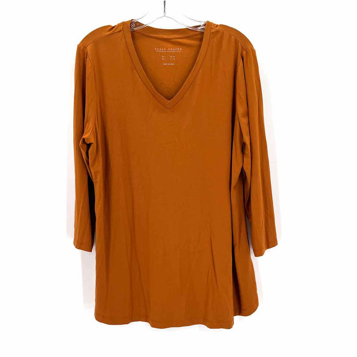 Size L SUSAN GRAVER Camel Knit Shirt